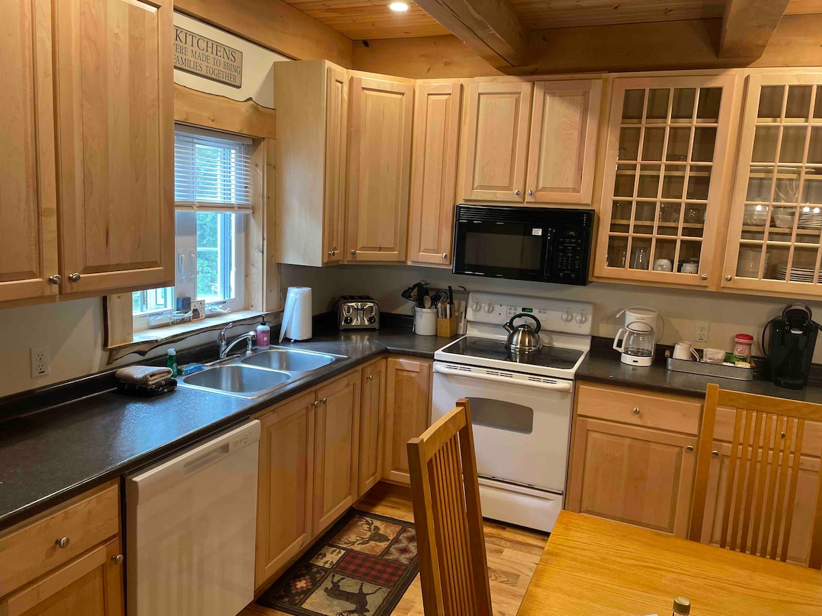 Long Trail Suite The Lodges at Wyckoff Maple